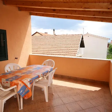 Apartment With A Parking Space - 6444 Vodice