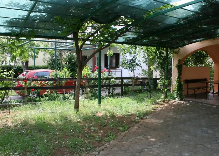 Apartman With A Parking Space - 6444 Vodice