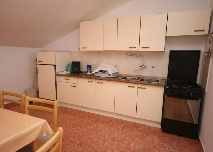 Apartman With A Parking Space - 6444