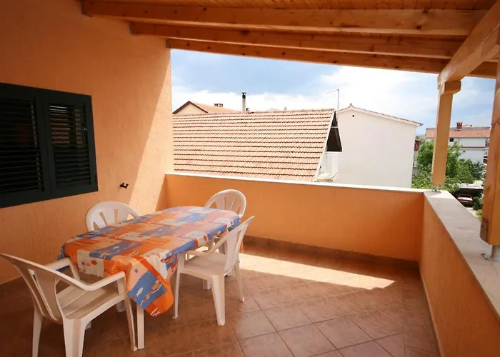 Apartment With A Parking Space - 6444 Vodice